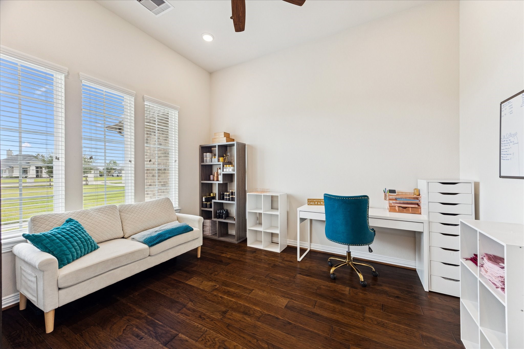 7923 Stratford Hall Drive Rosharon, TX 77583 - Photo 4 of 32 Enjoy front views from the office study.