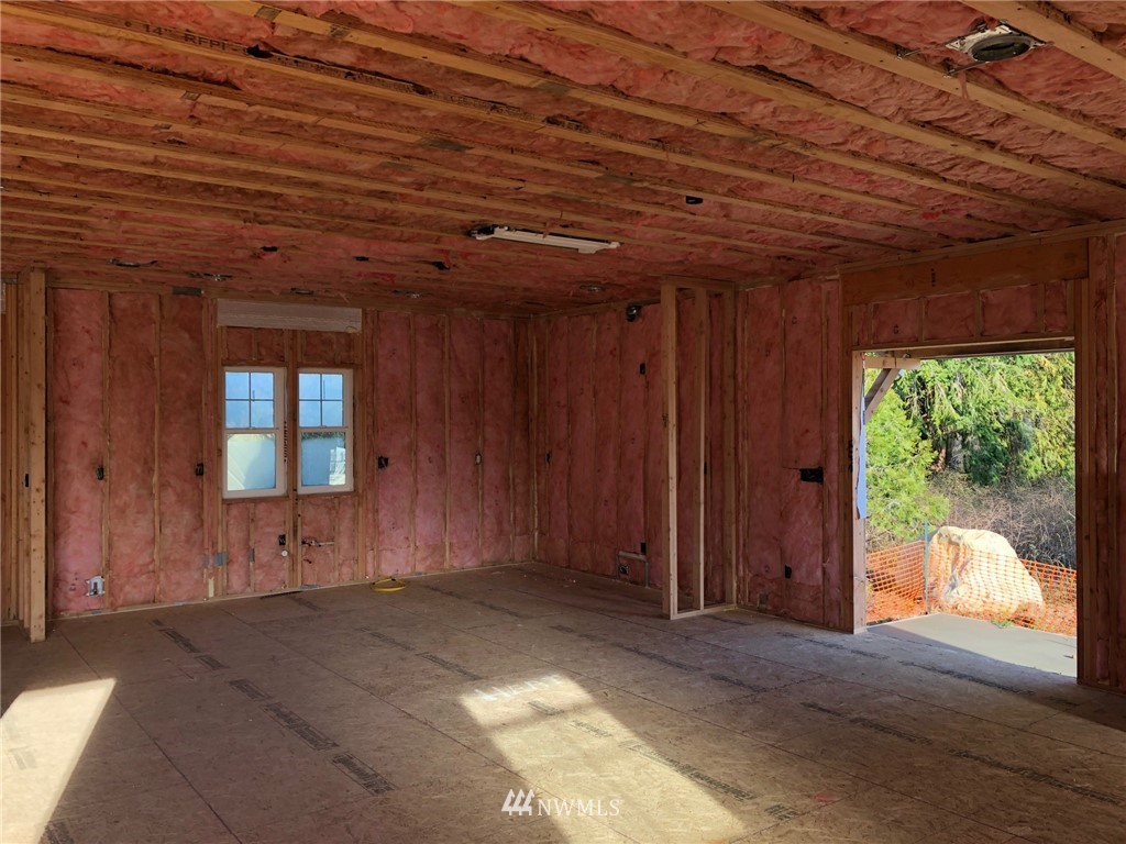 218 Haddon Road Anacortes, WA 98221 - Photo 4 of 5 Gallery Image 4