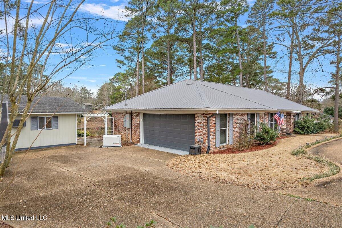 489 Cheyenne Lane Madison, MS 39110 - Photo 3 of 46 03-DJI_0734