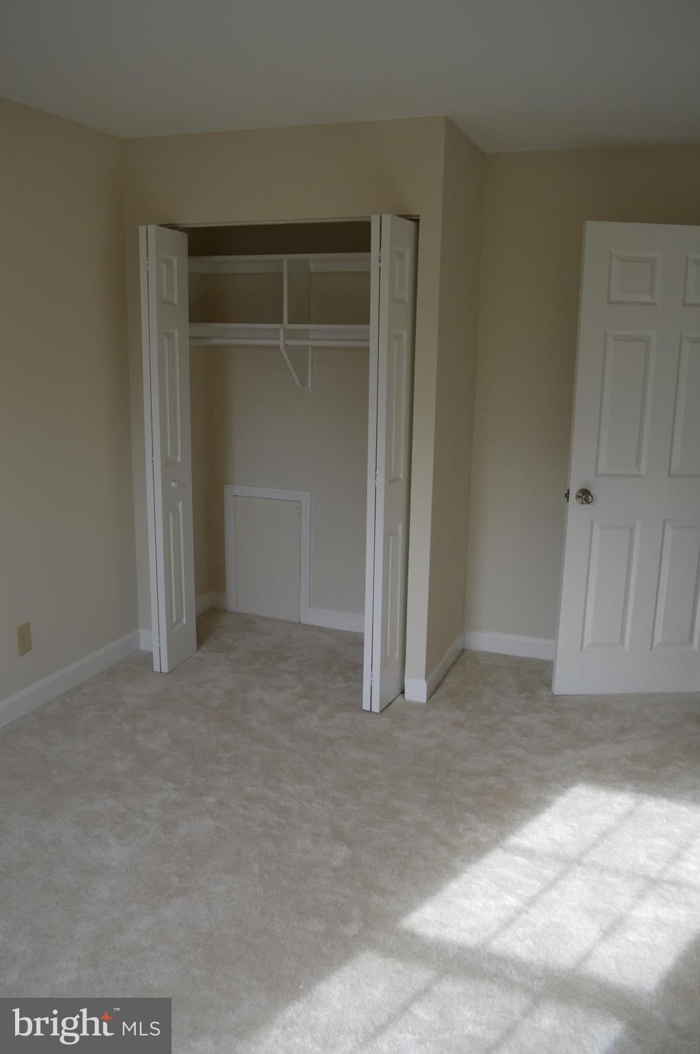9217 Hood Road Manassas, VA 20110 - Photo 23 of 27 Bedroom