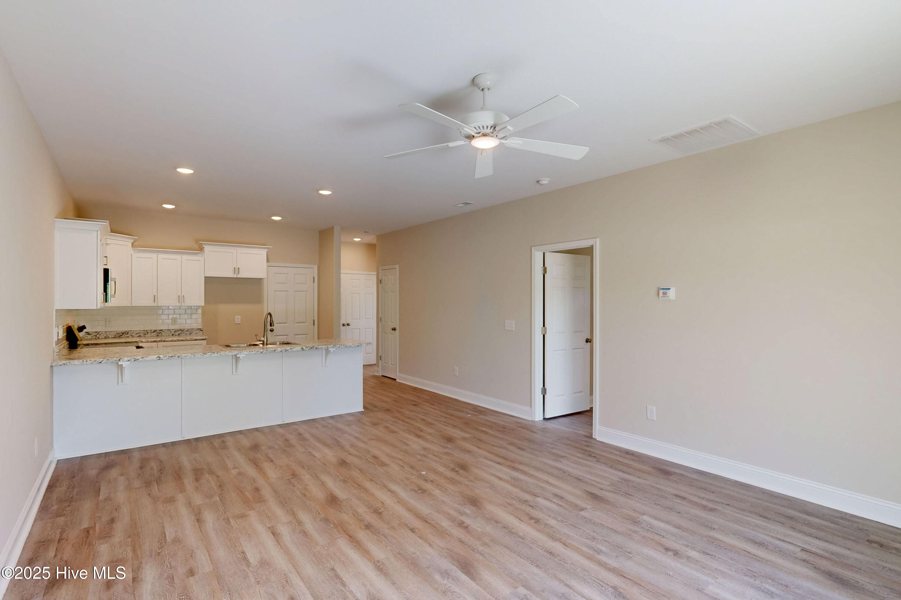 205 Sandpiper Place Holly Ridge, NC 28445 - Photo 8 of 25 205 Sandpiper Place - Interiors - Edited