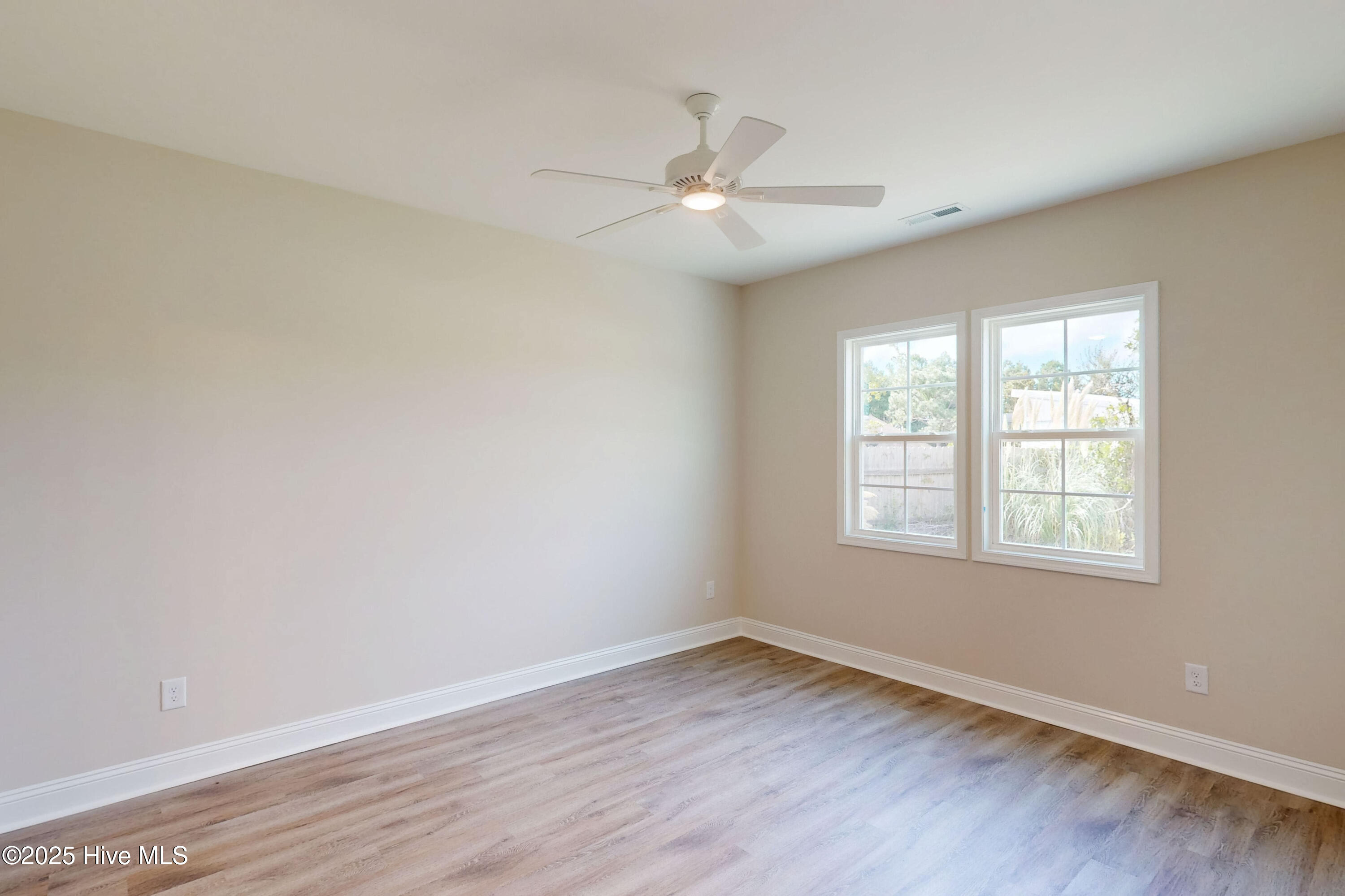 205 Sandpiper Place Holly Ridge, NC 28445 - Photo 10 of 25 205 Sandpiper Place - Interiors - Edited