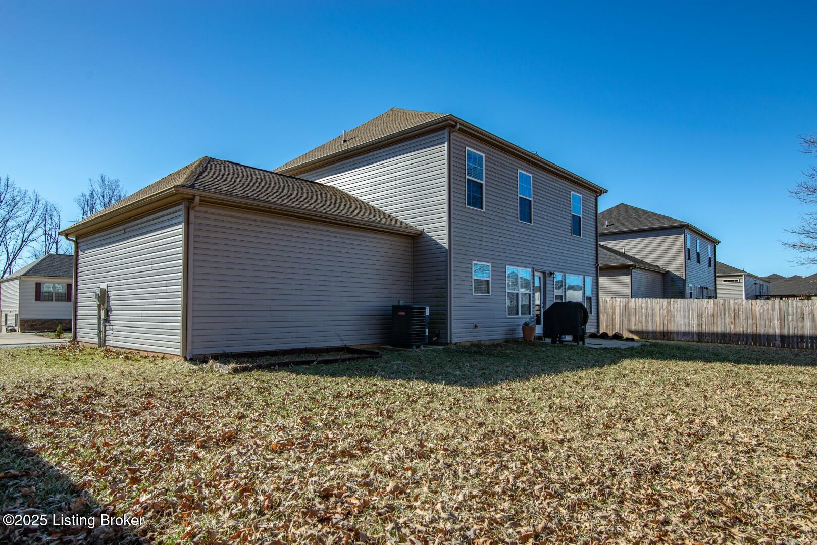 304 Riesling Way Vine Grove, KY 40175 - Photo 5 of 46 304 Riesling Way-5