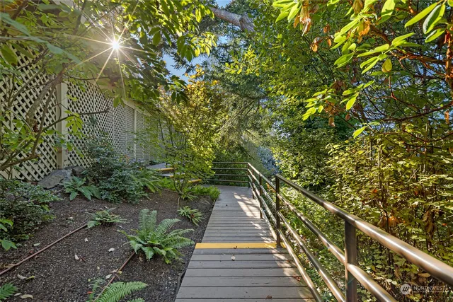 $1,050,000 | 241 Warbass Way, Unit A303, Friday Harbor, WA 98250