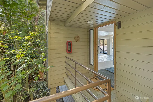 $1,050,000 | 241 Warbass Way, Unit A303, Friday Harbor, WA 98250