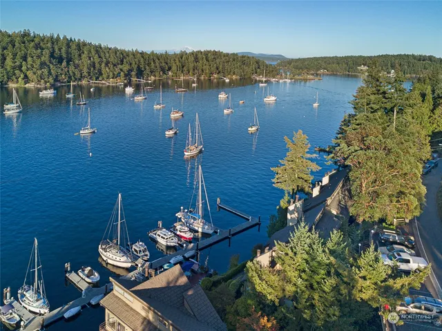 $1,050,000 | 241 Warbass Way, Unit A303, Friday Harbor, WA 98250