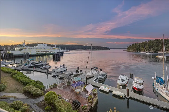 $1,050,000 | 241 Warbass Way, Unit A303, Friday Harbor, WA 98250