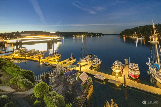 $1,050,000 | 241 Warbass Way, Unit A303, Friday Harbor, WA 98250