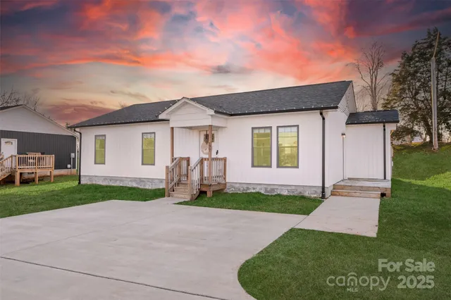 $243,000 | 177 Duke Street, Granite Falls, NC 28630