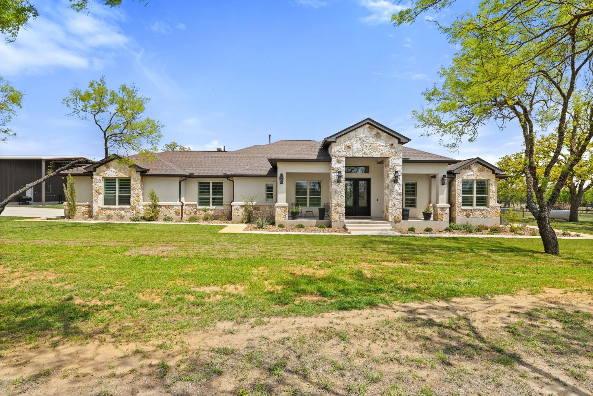 10090 Ranch Road 1323 Johnson City, TX 78636 - Photo 6 of 30