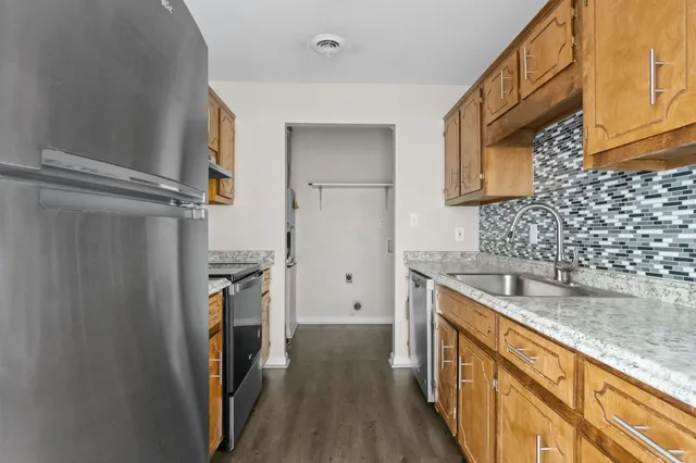 $925 | 3855 Northeast Drive, Unit A, Clarksville, TN 37040