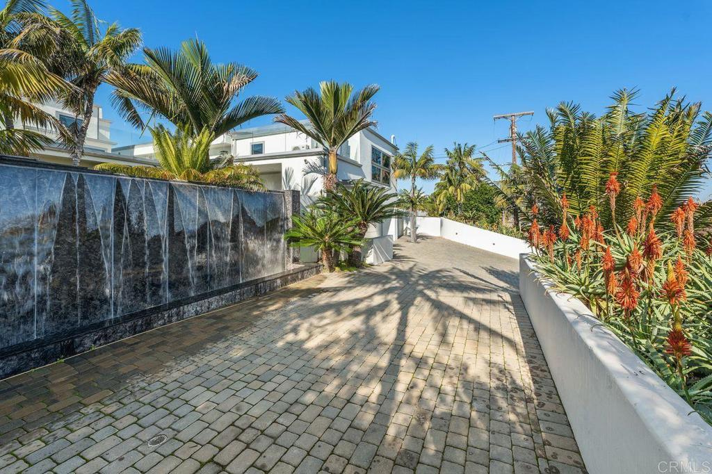 806 4th Street Encinitas, CA 92024 - Photo 33 of 47 a view of a backyard