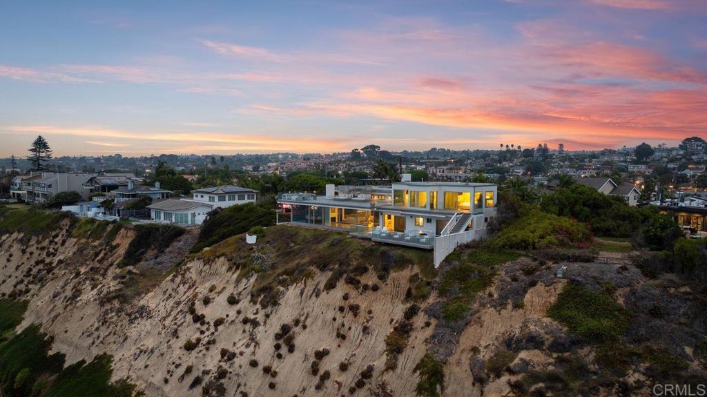 806 4th Street Encinitas, CA 92024 - Photo 37 of 47 a view of a city with lots of trees