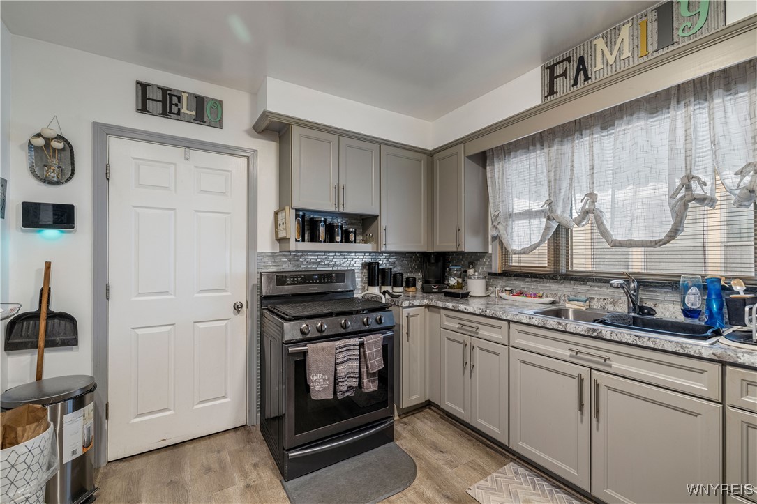 44 Wright Avenue Buffalo, NY 14215 - Photo 12 of 29