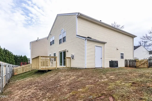 a view of a white house