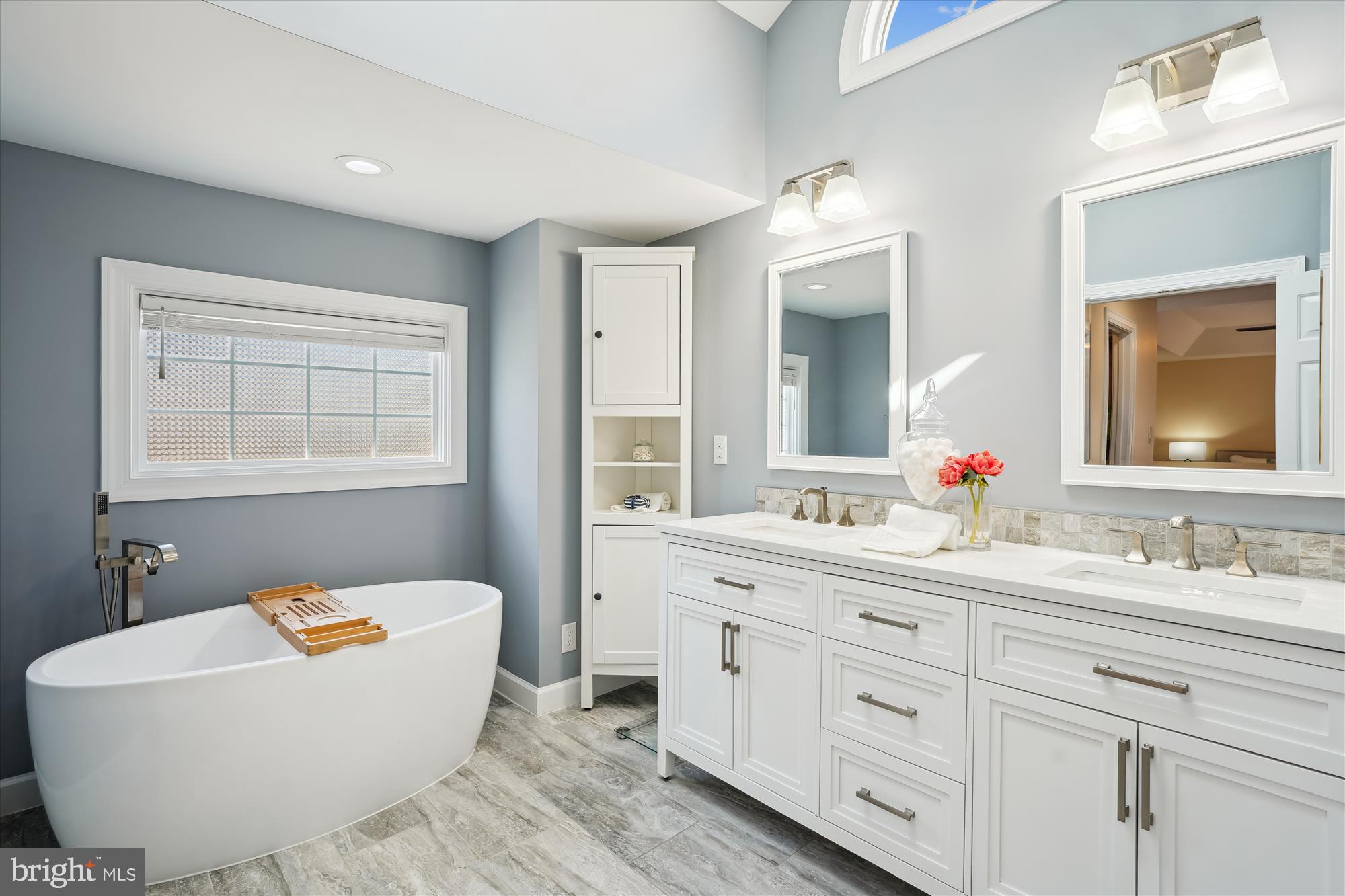 302 Tschiffely Square Road Gaithersburg, MD 20878 - Photo 35 of 77 Primary bath w/ double sink vanity