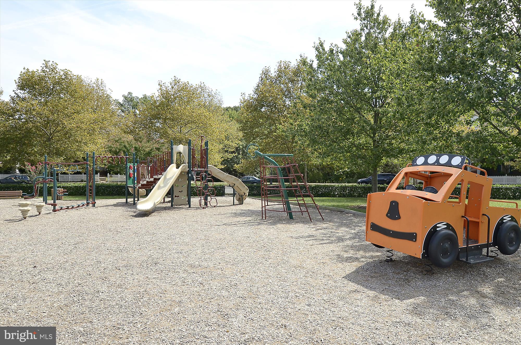 302 Tschiffely Square Road Gaithersburg, MD 20878 - Photo 68 of 77 a view of a park with slide