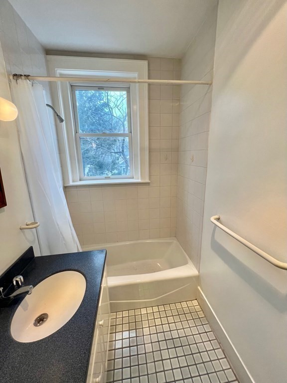 41 Linnaean Street, Unit 36 Cambridge, MA 02138 - Photo 25 of 37