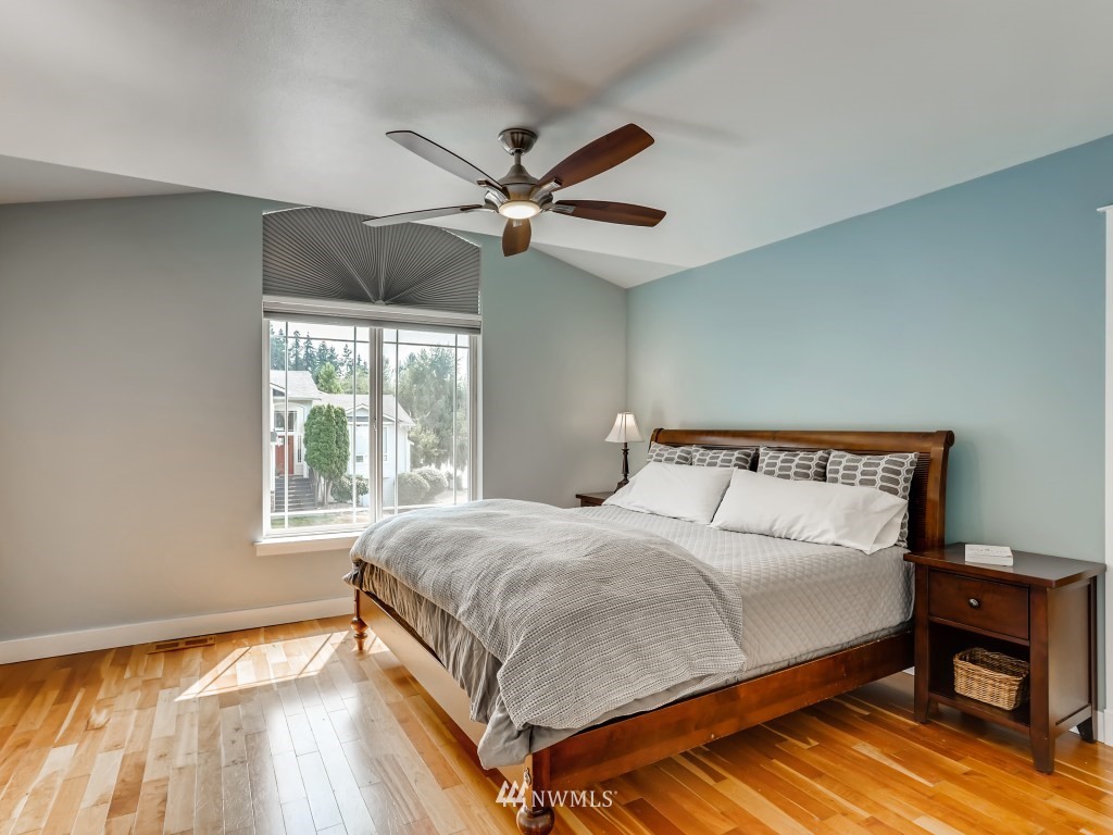 3205 200th Place Southeast Bothell, WA 98012 - Photo 13 of 28