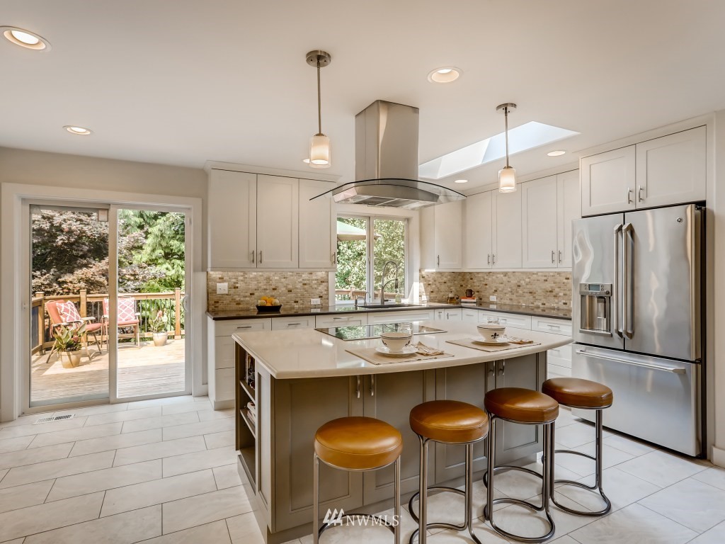 3205 200th Place Southeast Bothell, WA 98012 - Photo 6 of 28
