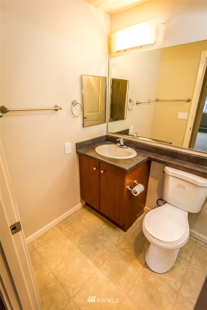 12404 East Gibson Road, Unit L204 Everett, WA 98204 - Photo 14 of 27 Gallery Image 14