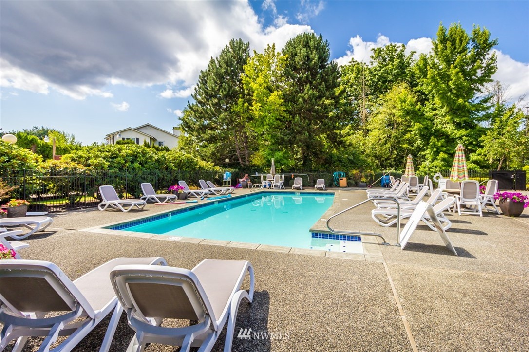 12404 East Gibson Road, Unit L204 Everett, WA 98204 - Photo 18 of 27 Gallery Image 18