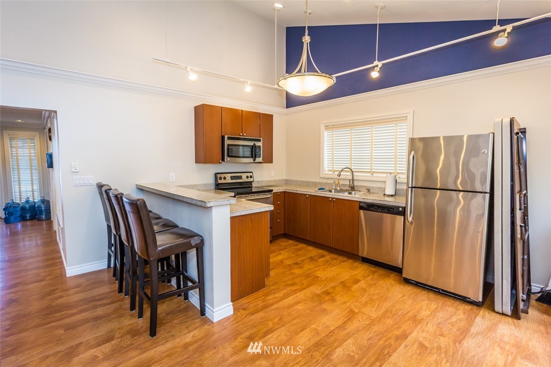 12404 East Gibson Road, Unit L204 Everett, WA 98204 - Photo 22 of 27 Gallery Image 22