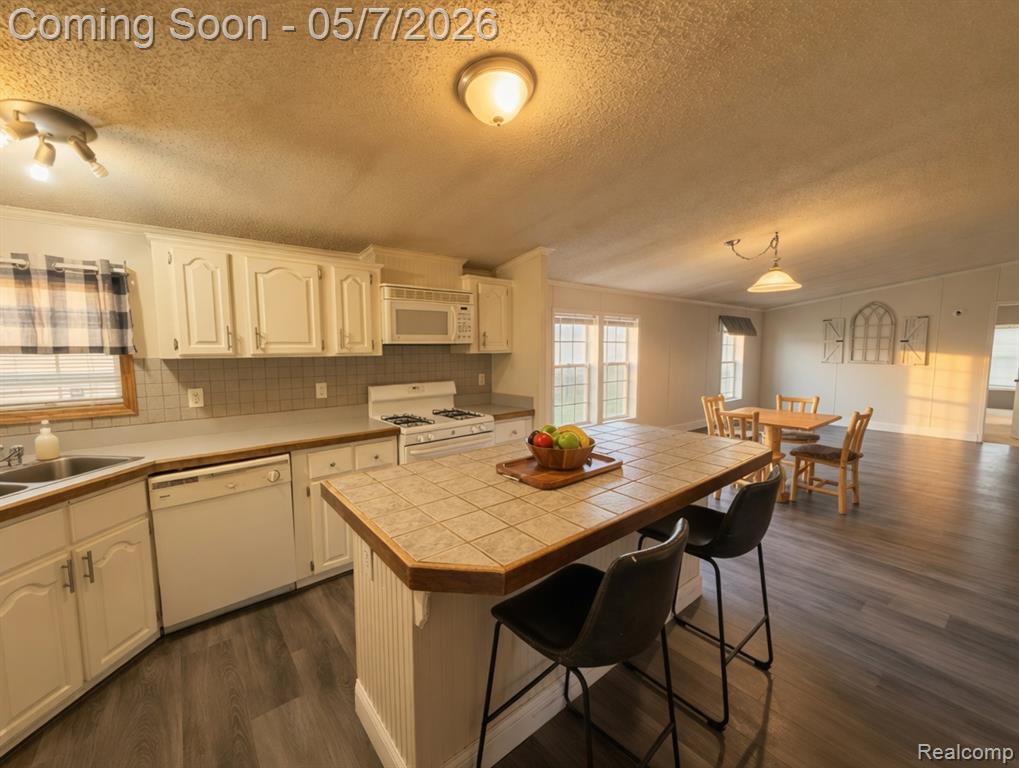 6988 McKean Road Ypsilanti, MI 48197 - Photo 6 of 31
