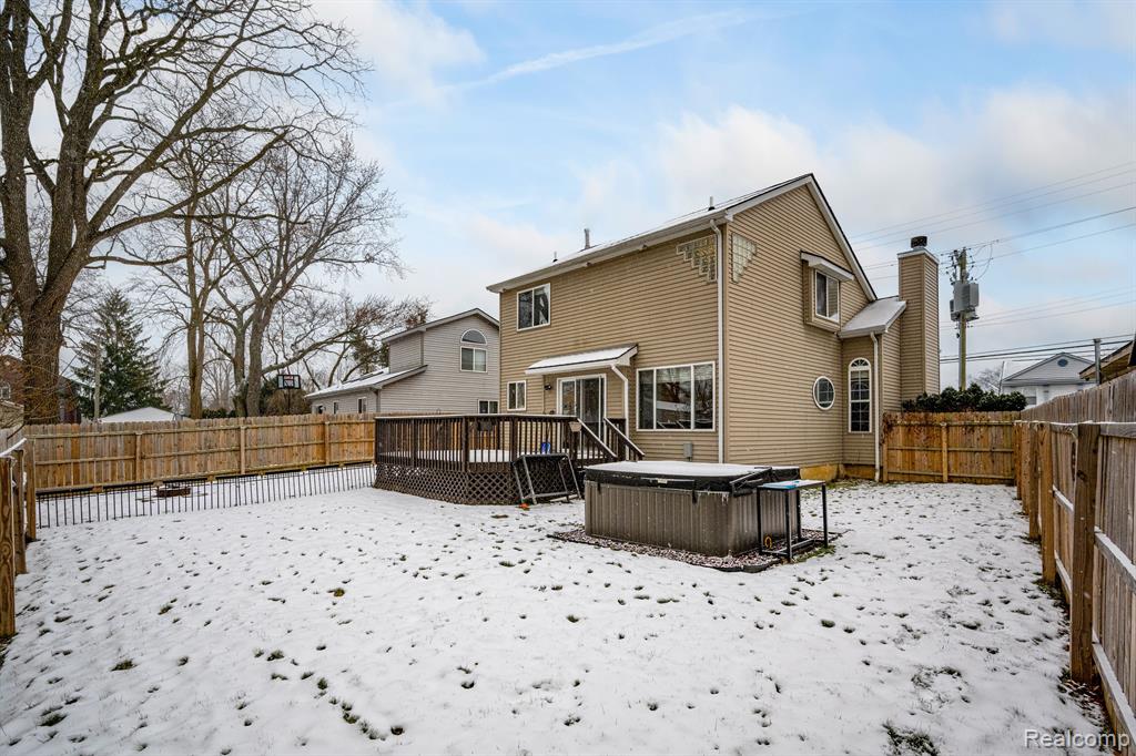 1307 South Cass Lake Road Waterford, MI 48328 - Photo 5 of 43