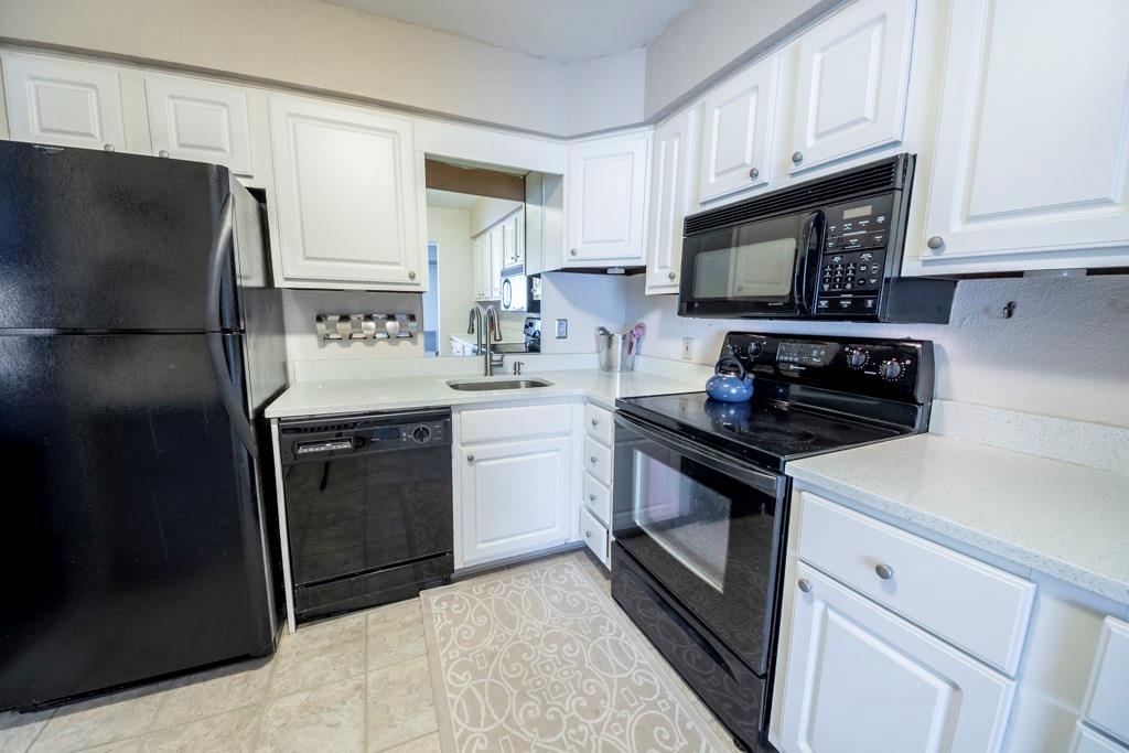 551 Sloop Road, Unit 65 Pittsburgh, PA 15237 - Photo 7 of 16 Beautiful quartz counters offer perfect compliment to full size appliances.