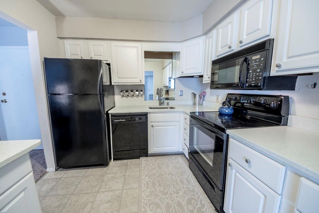551 Sloop Road, Unit 65 Pittsburgh, PA 15237 - Photo 8 of 16 Extra cabinets and counter to the right-- two cooks can work in this kitchen!