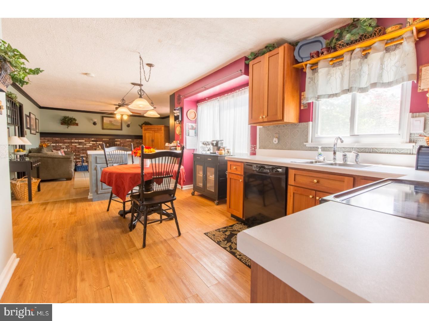 1744 Sorrel Road Warrington, PA 18976 - Photo 10 of 25 Breakfast Room