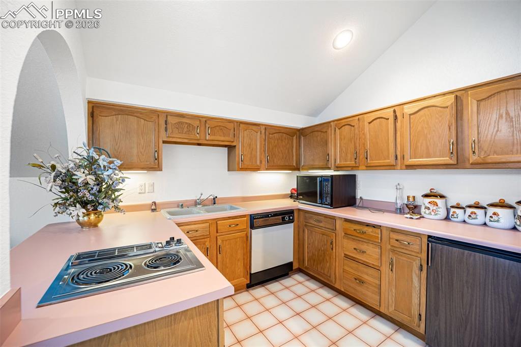 15 Mirada Road Colorado Springs, CO 80906 - Photo 31 of 50 Guest House Kitchen