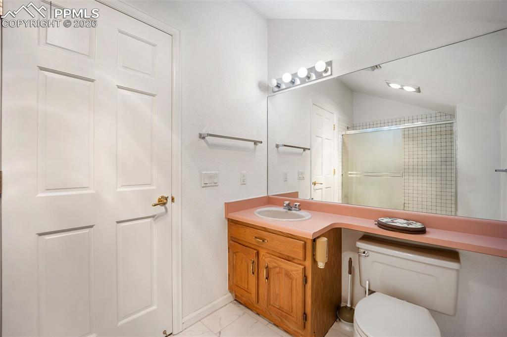 15 Mirada Road Colorado Springs, CO 80906 - Photo 32 of 50 Guest House Bathroom