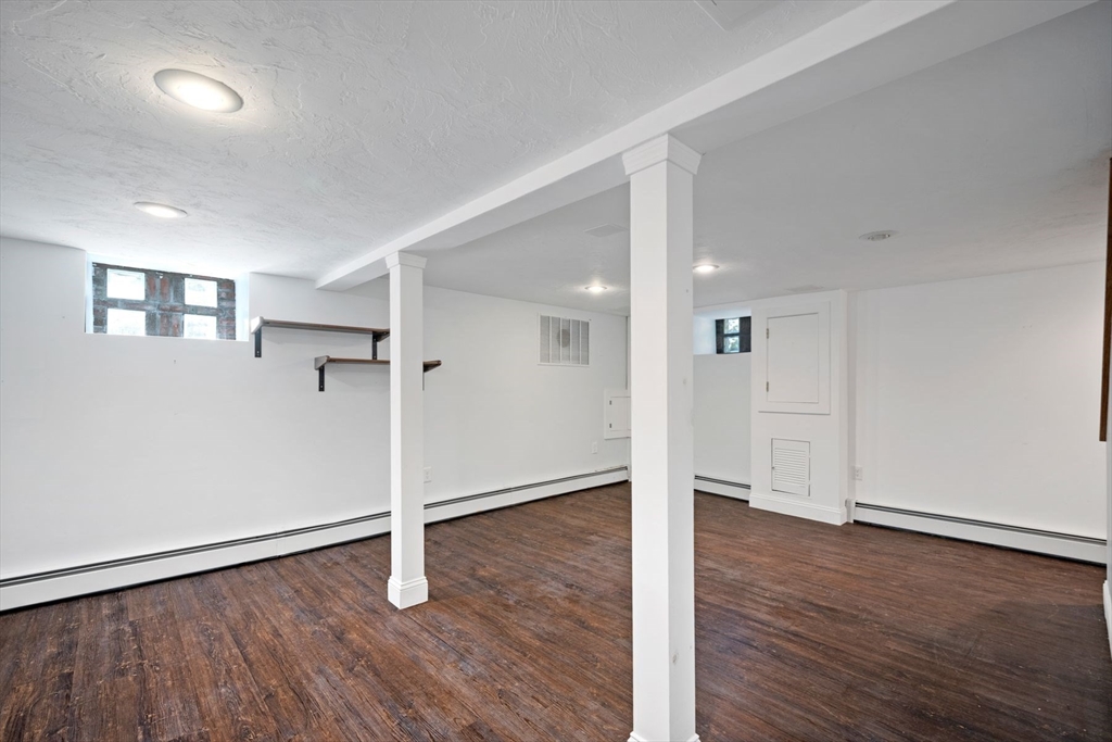 32 Pilgrim Road Marblehead, MA 01945 - Photo 31 of 38