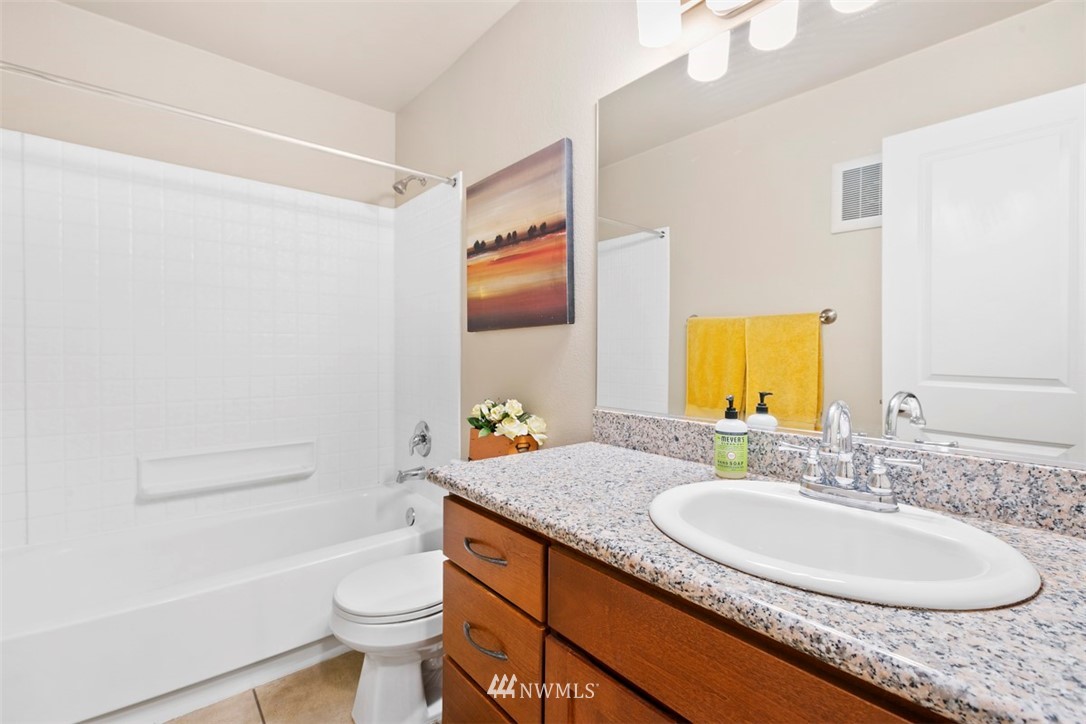130 105th Avenue Southeast, Unit 102 Bellevue, WA 98004 - Photo 14 of 16 Gallery Image 14