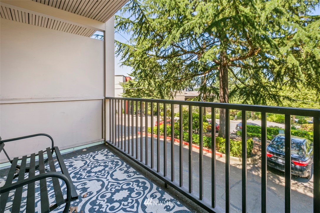 130 105th Avenue Southeast, Unit 102 Bellevue, WA 98004 - Photo 15 of 16 Gallery Image 15