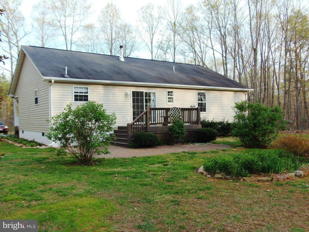 Exterior (Rear)