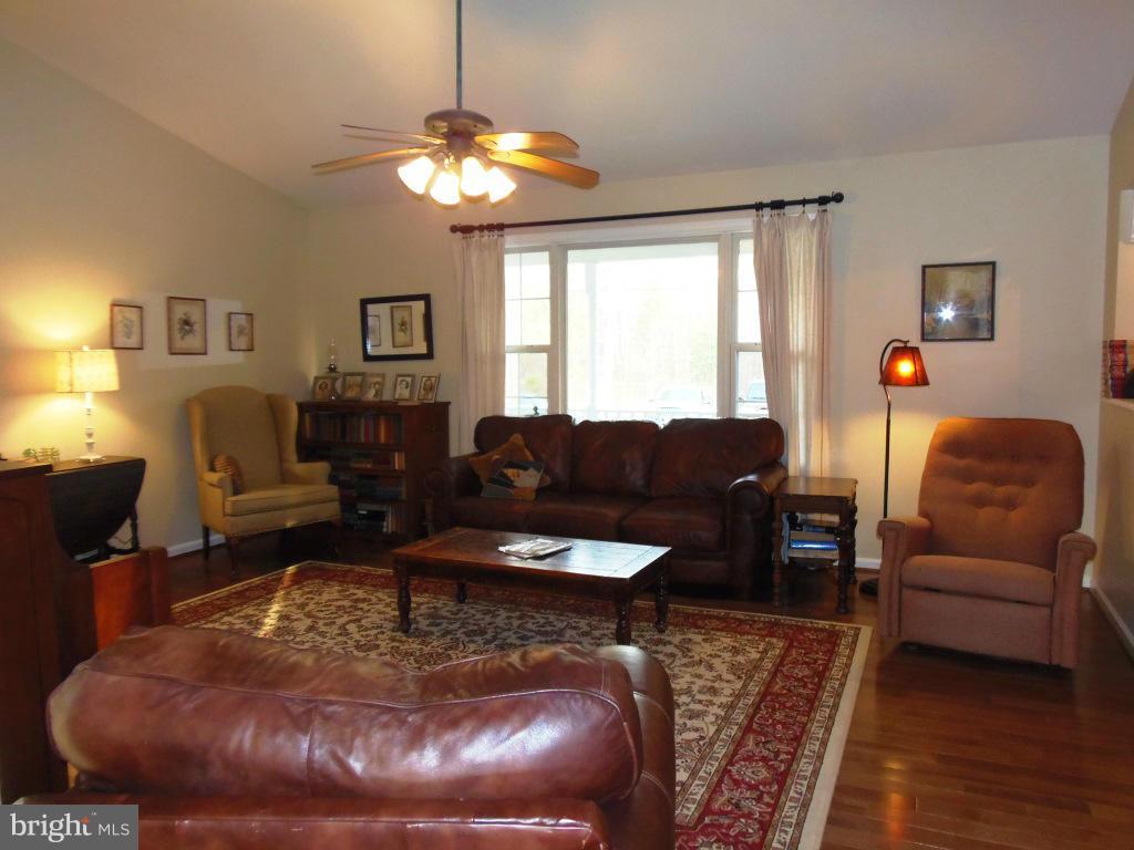20299 Mountain Track Road Orange, VA 22960 - Photo 10 of 30 Living Room