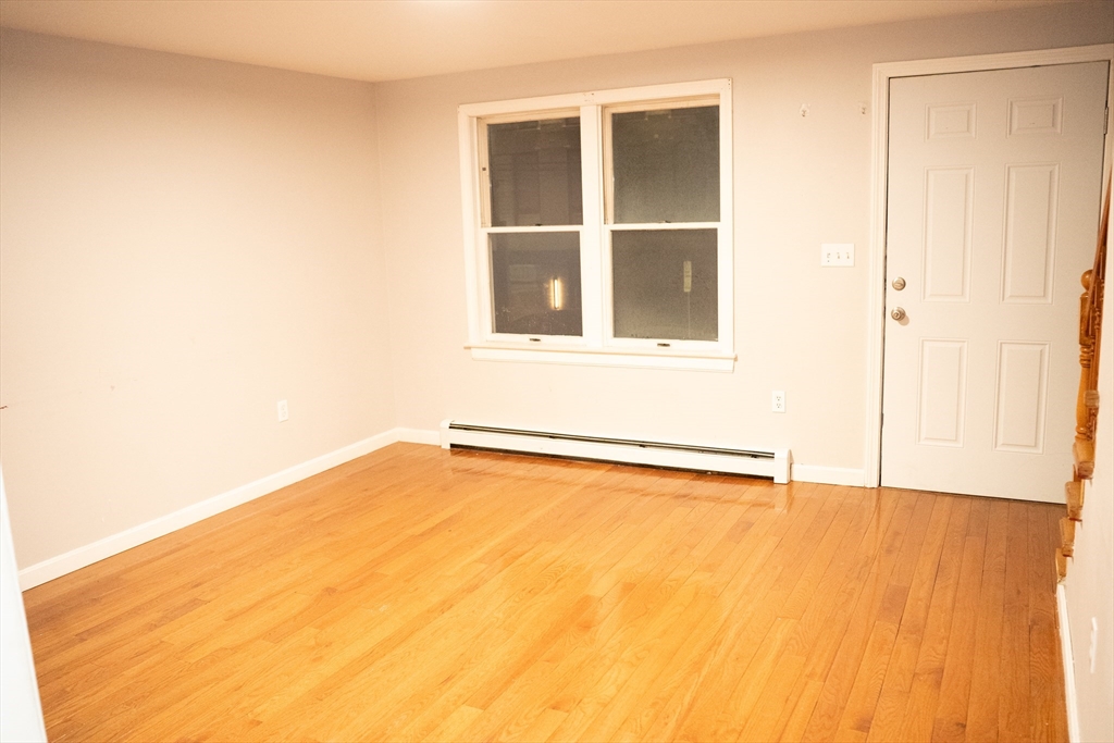 9 Wrentham Street Boston, MA 02124 - Photo 4 of 9