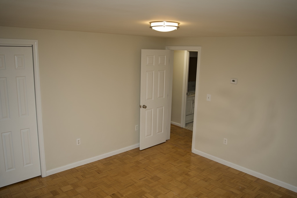 9 Wrentham Street Boston, MA 02124 - Photo 7 of 9