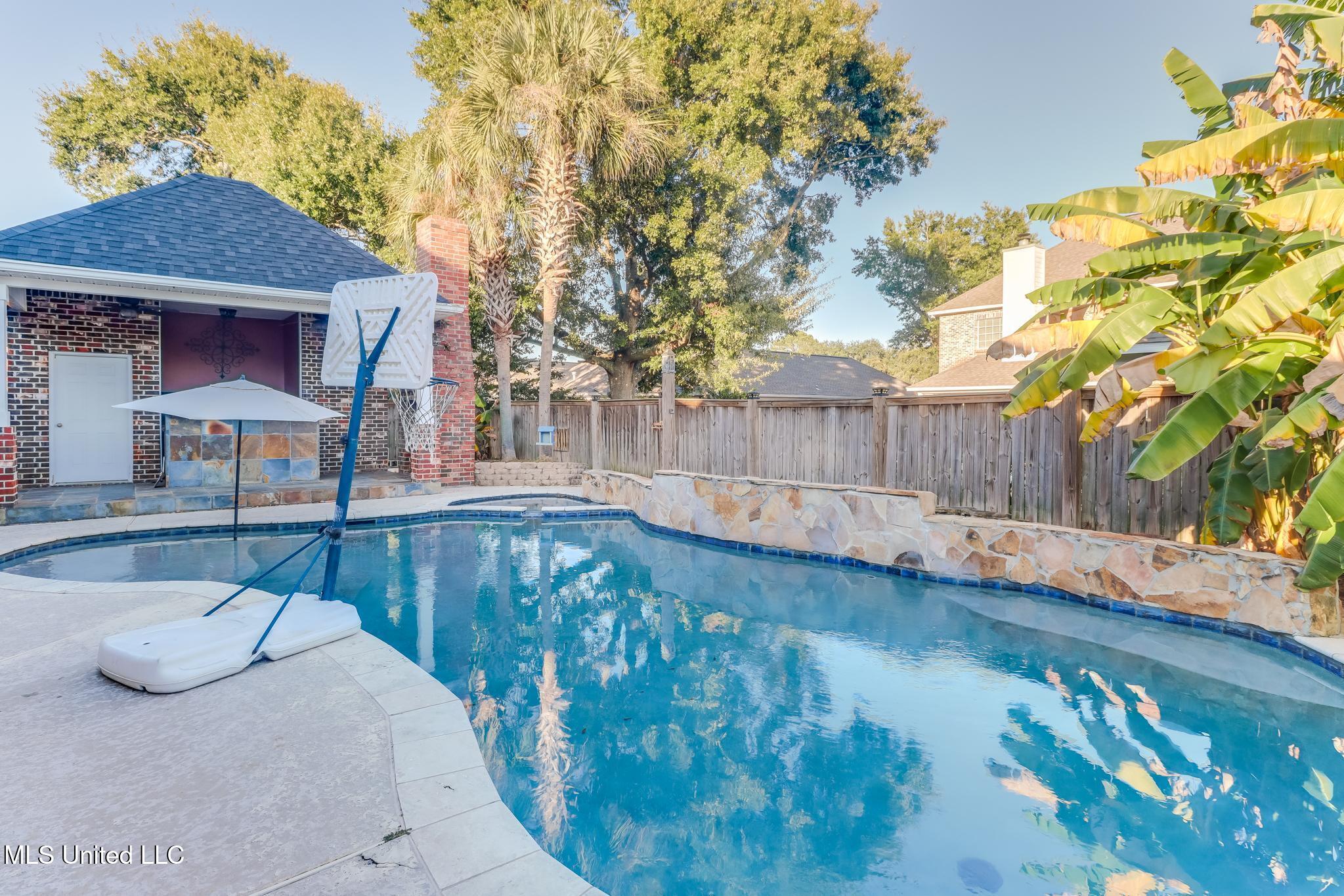 2466 Provence Place Biloxi, MS 39531 - Photo 14 of 32 Photo Nov 05 2025, 5 05 35 PM (2)