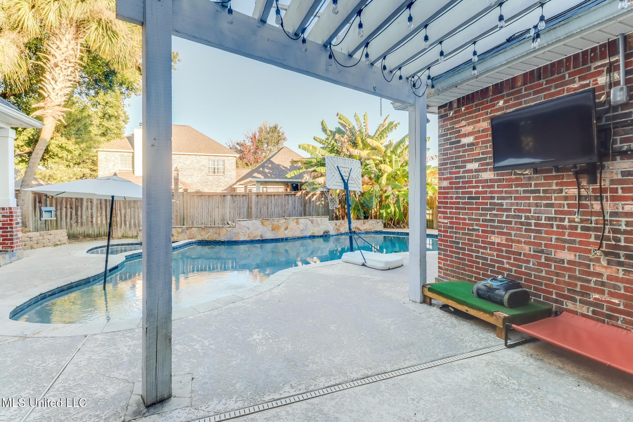 2466 Provence Place Biloxi, MS 39531 - Photo 15 of 32 Photo Nov 05 2025, 5 05 00 PM (2)