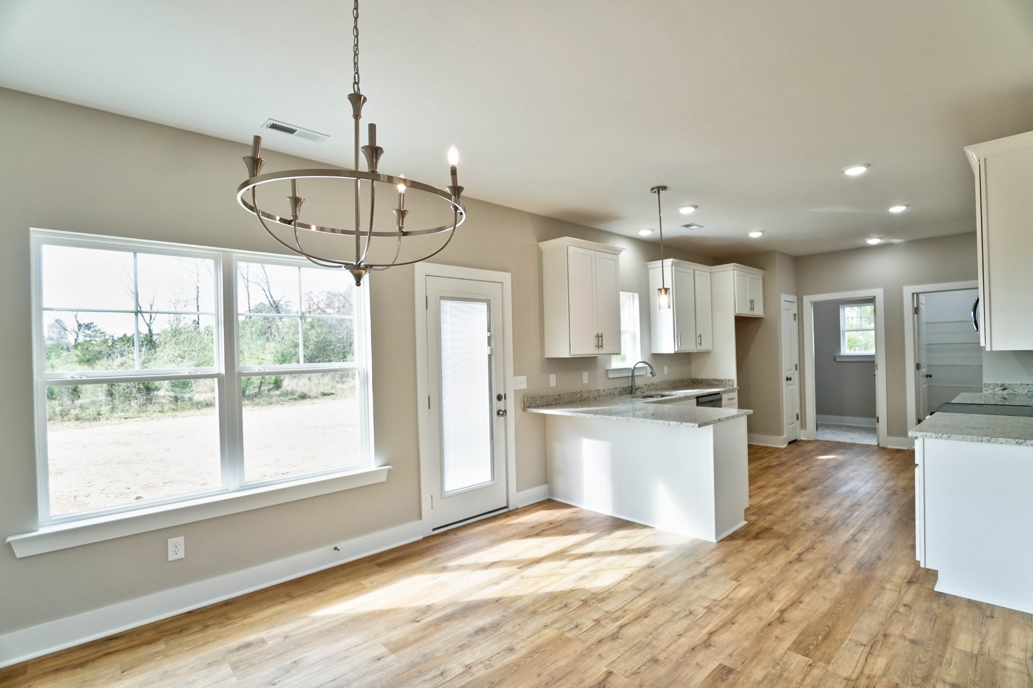 618 Vrabel Road Murfreesboro, TN 37130 - Photo 5 of 15 Gallery Image 5