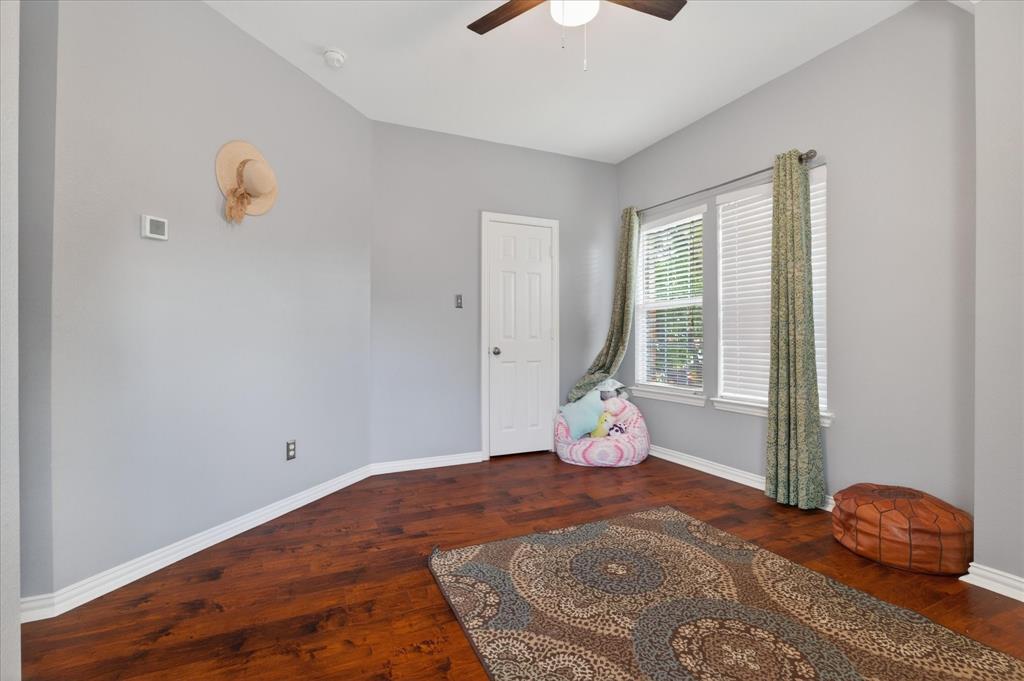 8708 Rugby Road Irving, TX 75063 - Photo 31 of 39