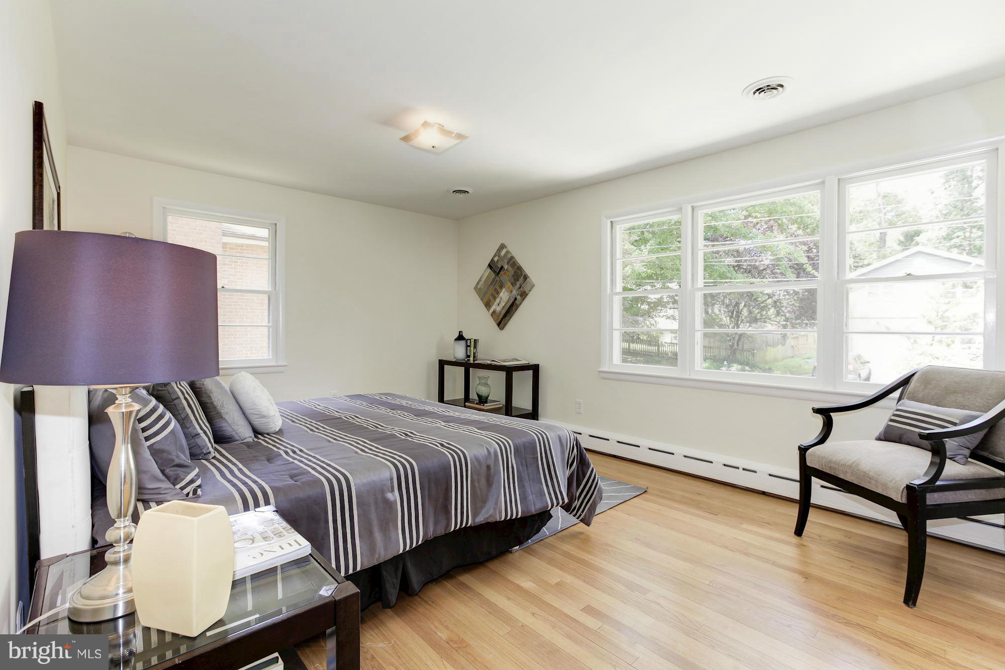 9509 Midwood Road Silver Spring, MD 20910 - Photo 6 of 20 Bedroom (Master)