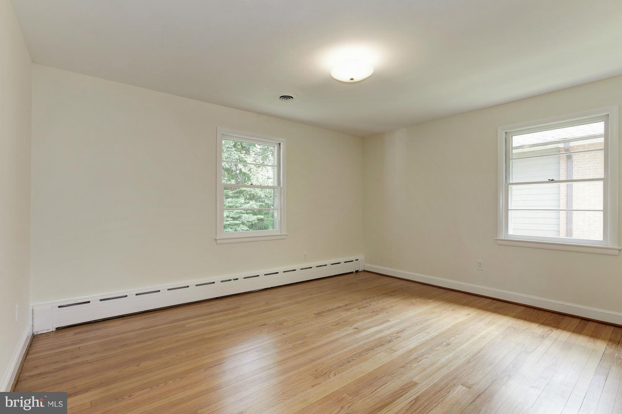 9509 Midwood Road Silver Spring, MD 20910 - Photo 9 of 20 Bedroom