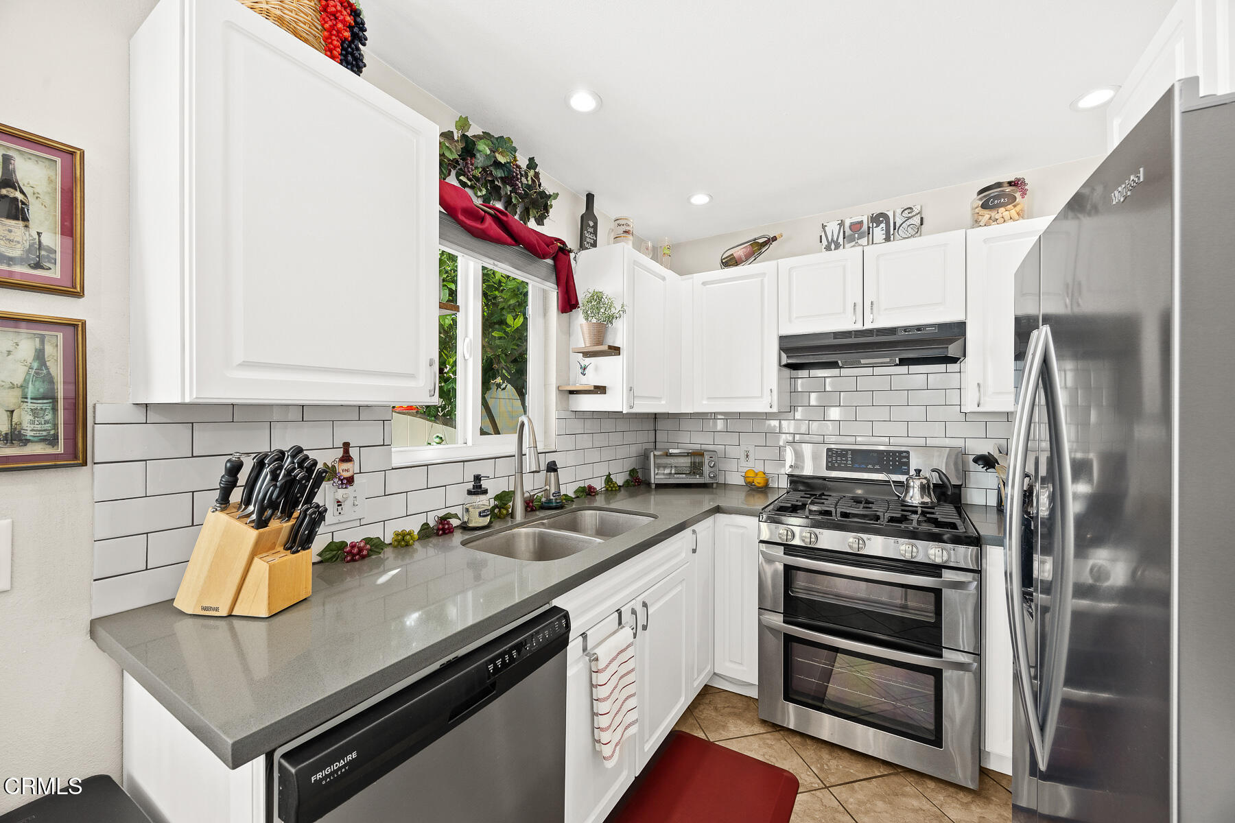 2104 Raymond Avenue, Unit 9 Altadena, CA 91001 - Photo 8 of 24 MLS_14