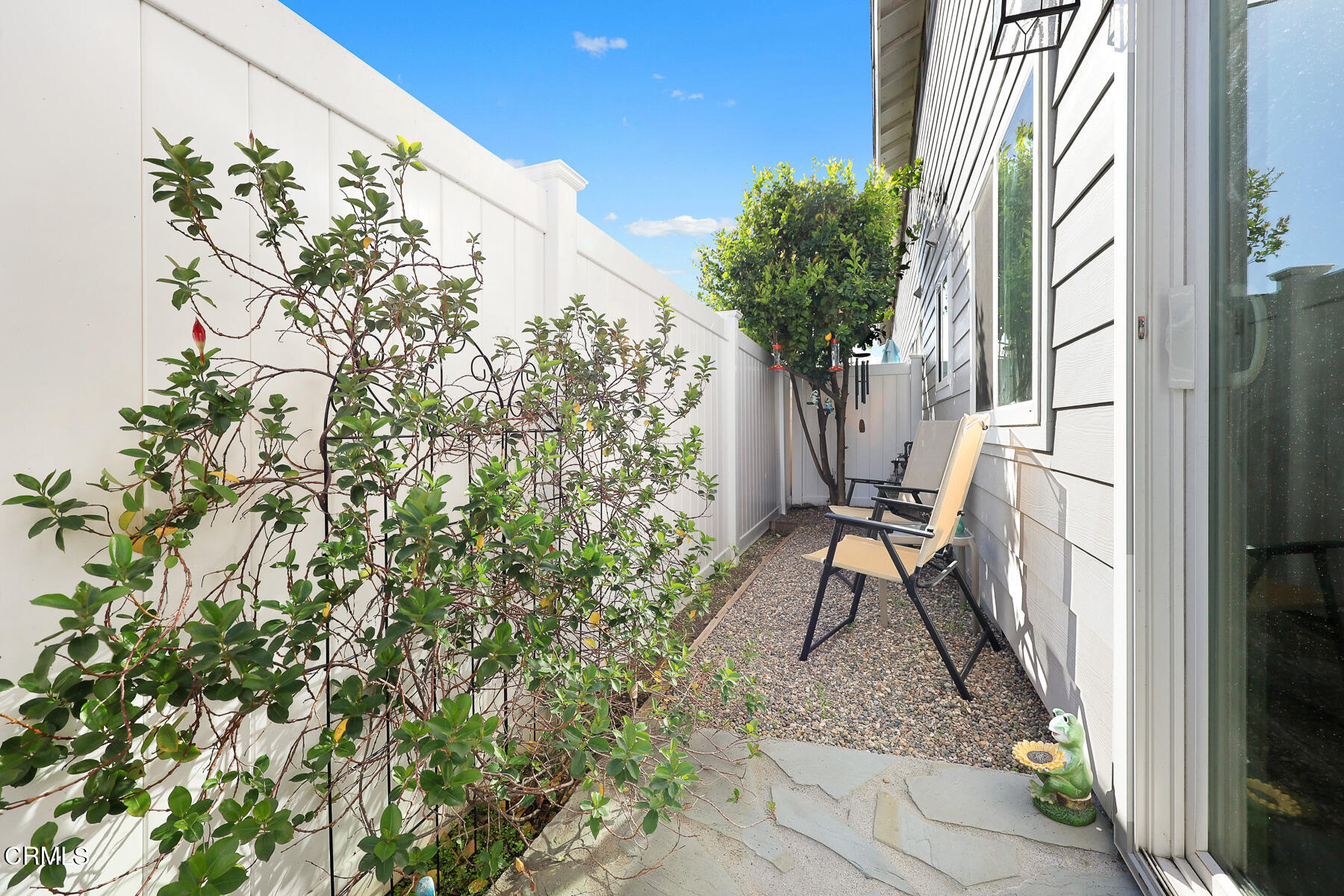 2104 Raymond Avenue, Unit 9 Altadena, CA 91001 - Photo 10 of 24 MLS_16