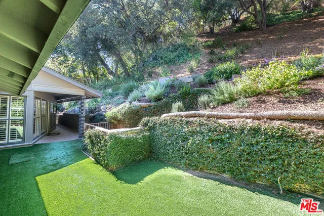 $8,250 | 2559 Hutton Drive, Beverly Hills, CA 90210